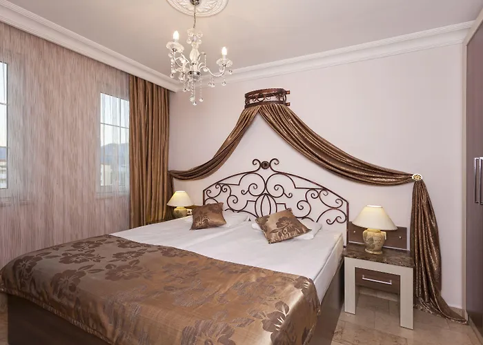 Hotel Club Paradiso 5*