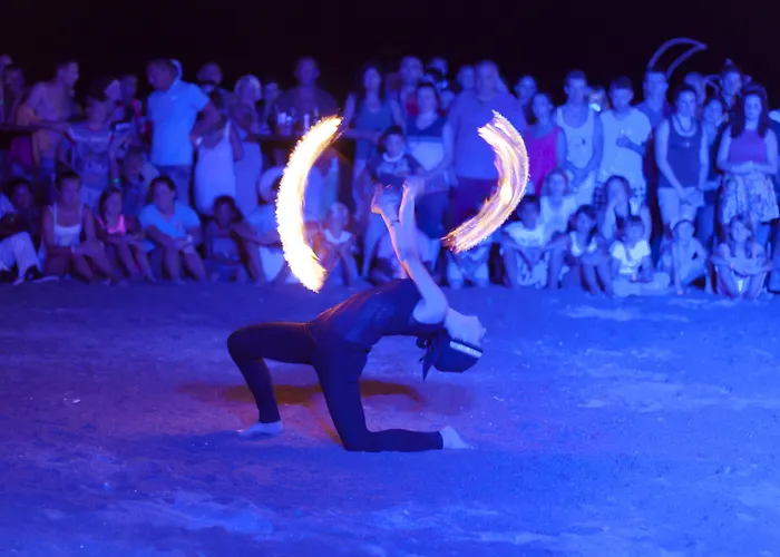 Club Paradiso 酒店