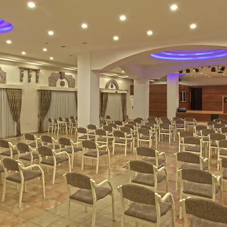 Club Paradiso 5* 阿拉尼亚