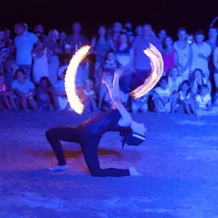 Club Paradiso 酒店