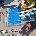 Club Paradiso فندق 5*