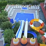 فندق Club Paradiso