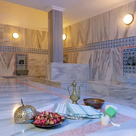 Ξενοδοχείο Club Paradiso 5*