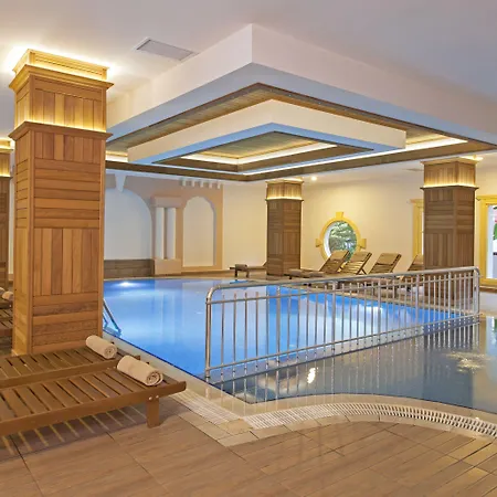 Ξενοδοχείο Club Paradiso 5*