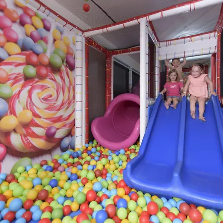 Ξενοδοχείο Club Paradiso 5*