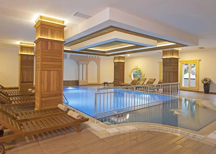 Hotel Club Paradiso 5*